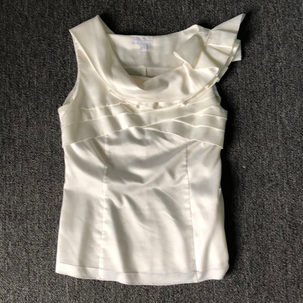 Sleeveless top